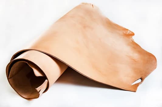 Rolled natural Argentine skirting leather side
