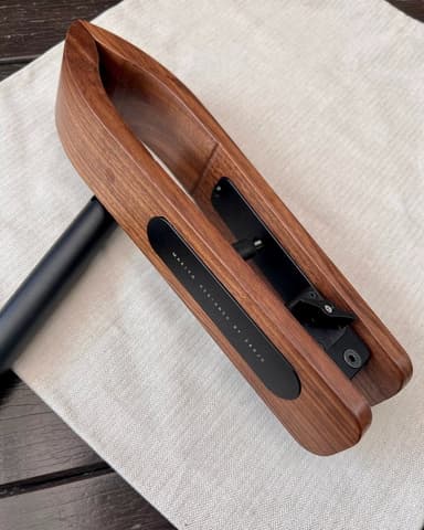 Maxita adjustable wood and aluminum stitching pony