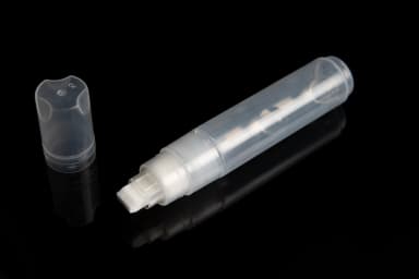 Refillable leather edge applicator with 10 mm felt tip and cap